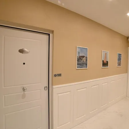 Gran Duca San Riccardo Luxury House Vicino Aeroporto Check In H24 * Brindisi